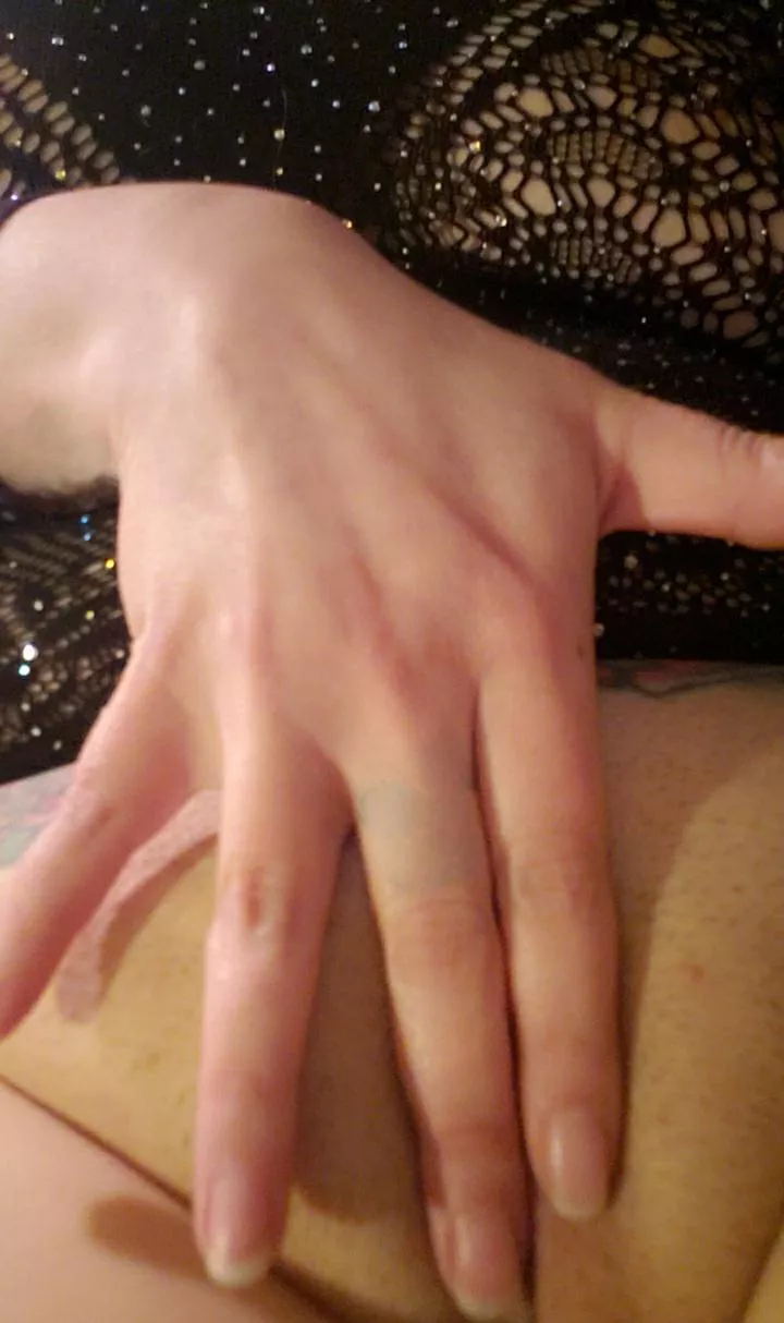 Come watch me play with my toy 