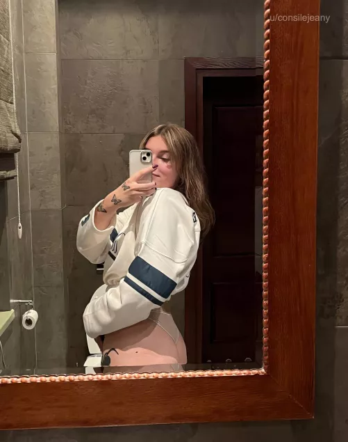 Do good girls still attract guys? 😈