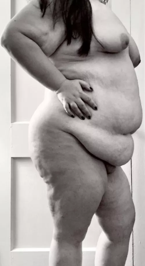 (F) Any love for a bigger girl? be honest