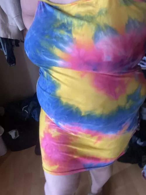 Fresh out of the shower. In my rainbow Jammies, ready for snuggles. 🌈💕