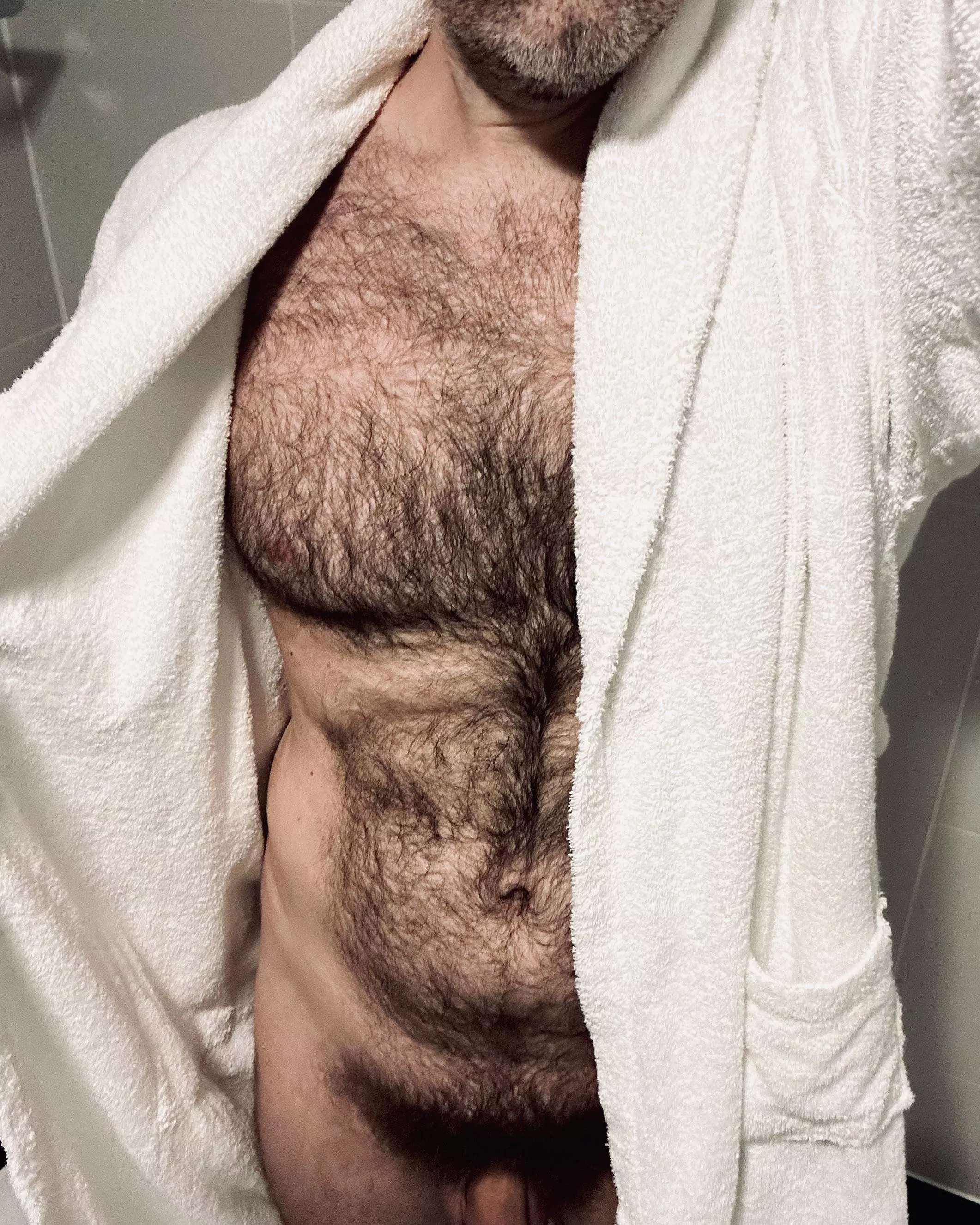 Full pizza belly and lettin’ it all hang out... 