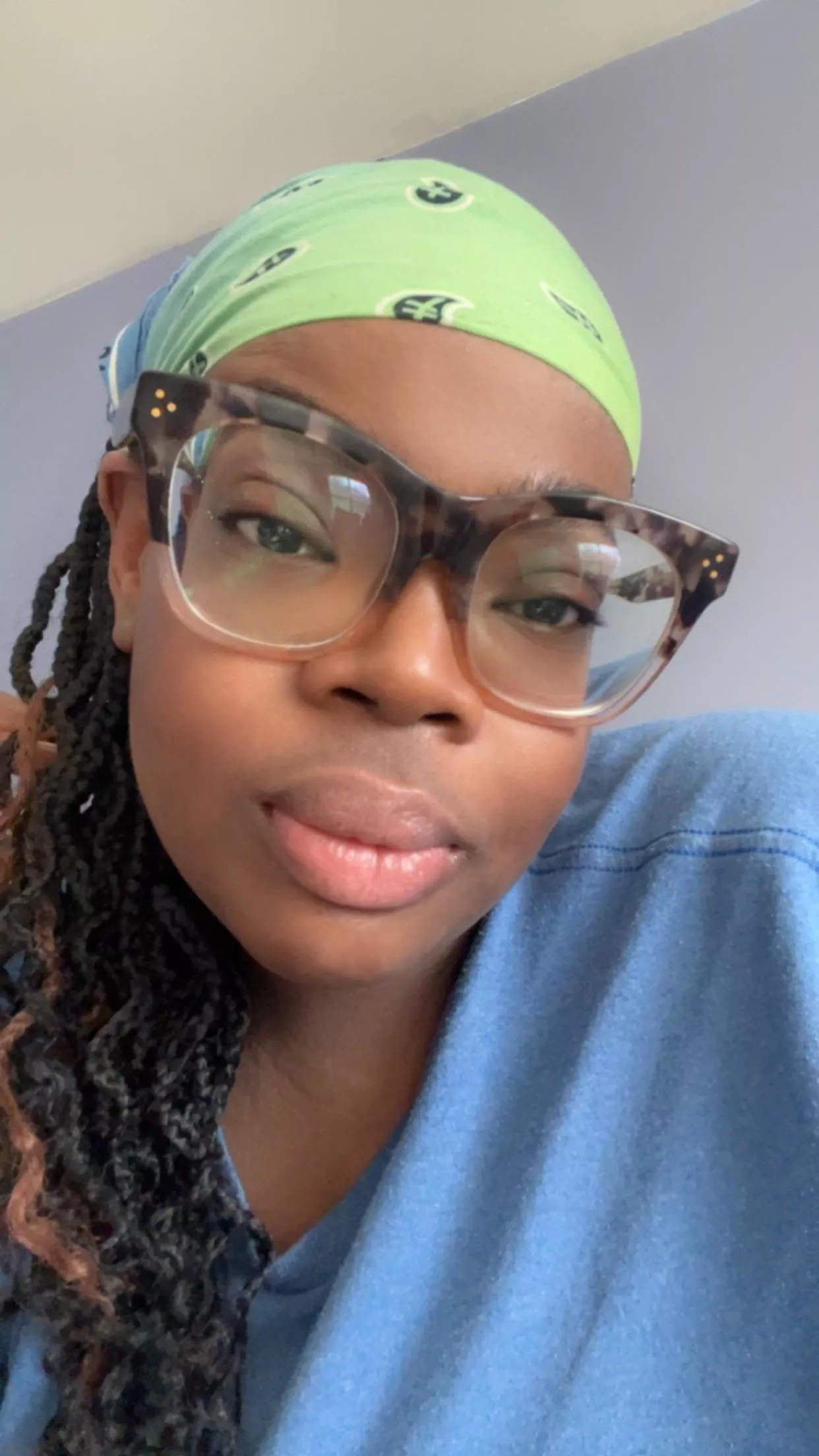 Good Afternoon Beautiful People. I’m bored working from home. 