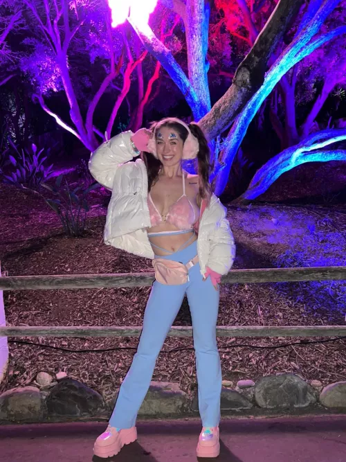 Hanging out with a pink butterfly at RASA Thrill City 6 Flags ;-)