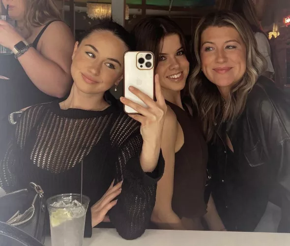 Hard choice at a party 231