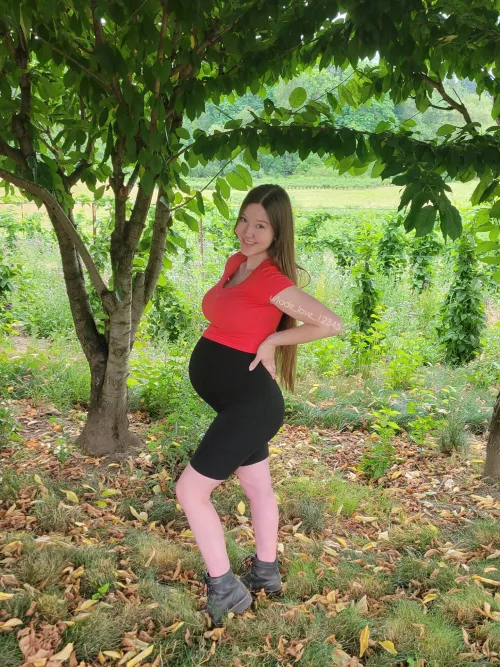 I feel so cute with a pregnant belly