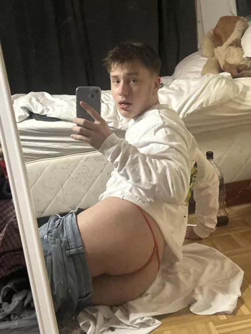 I got a thing for older men🥴🥵