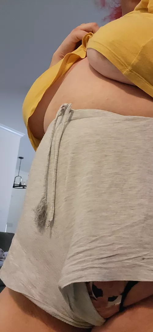 I hope you don't expect me to change when your friends come over. 😘 