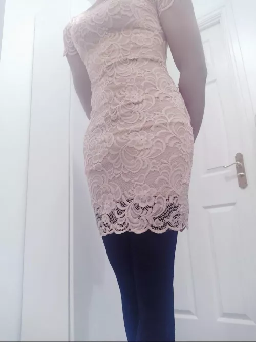 I miss wearing dresses like this 😭