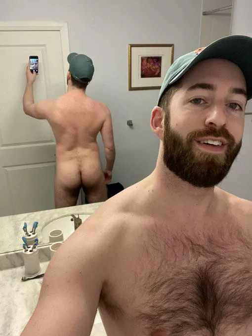 I think my furry bum looks kind a cute here