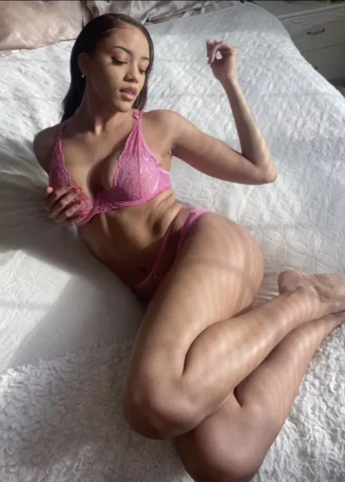 I'd love to introduce you to my naughty side ;)