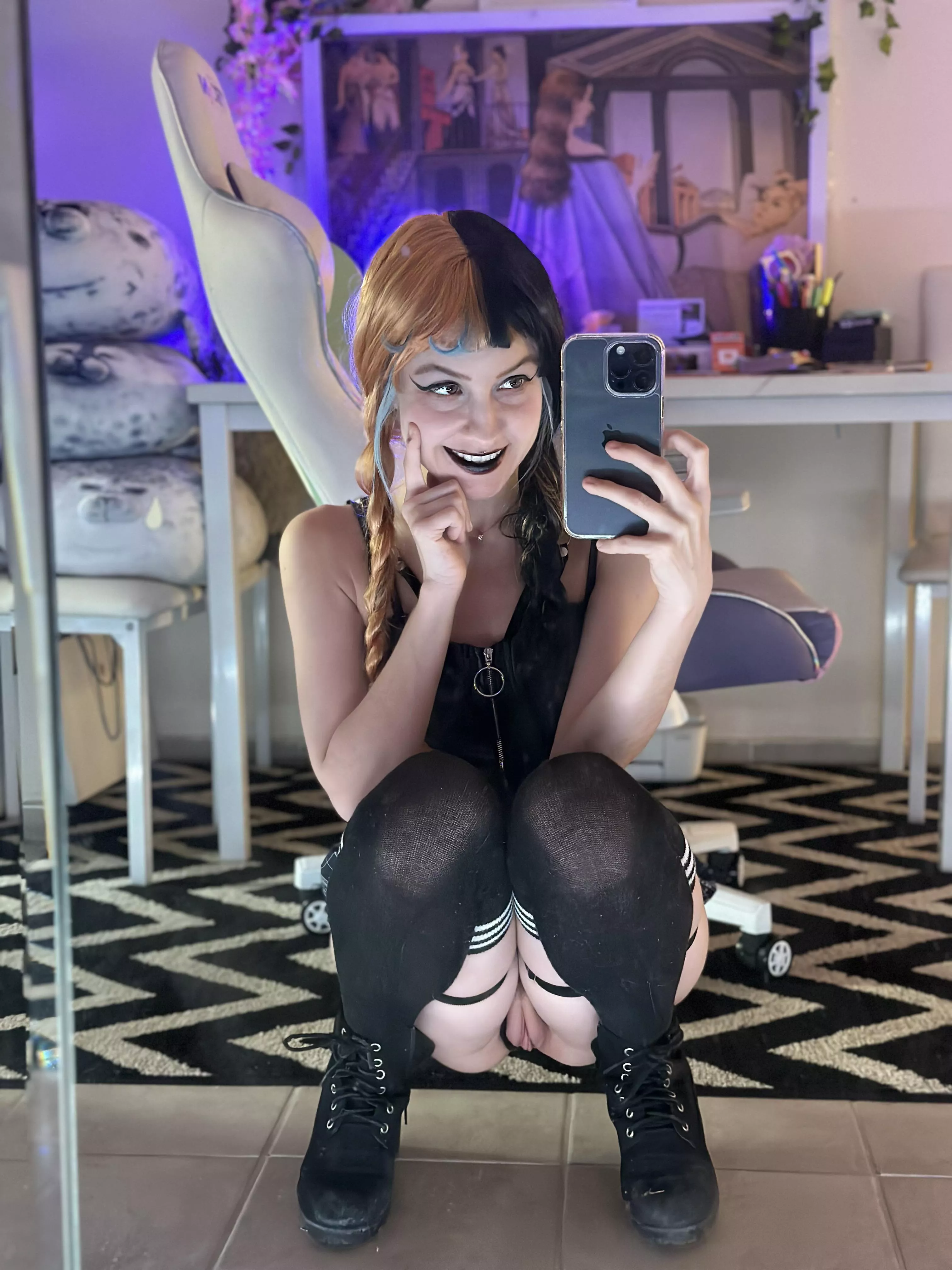 Is goth girl pussy something you’d like to taste