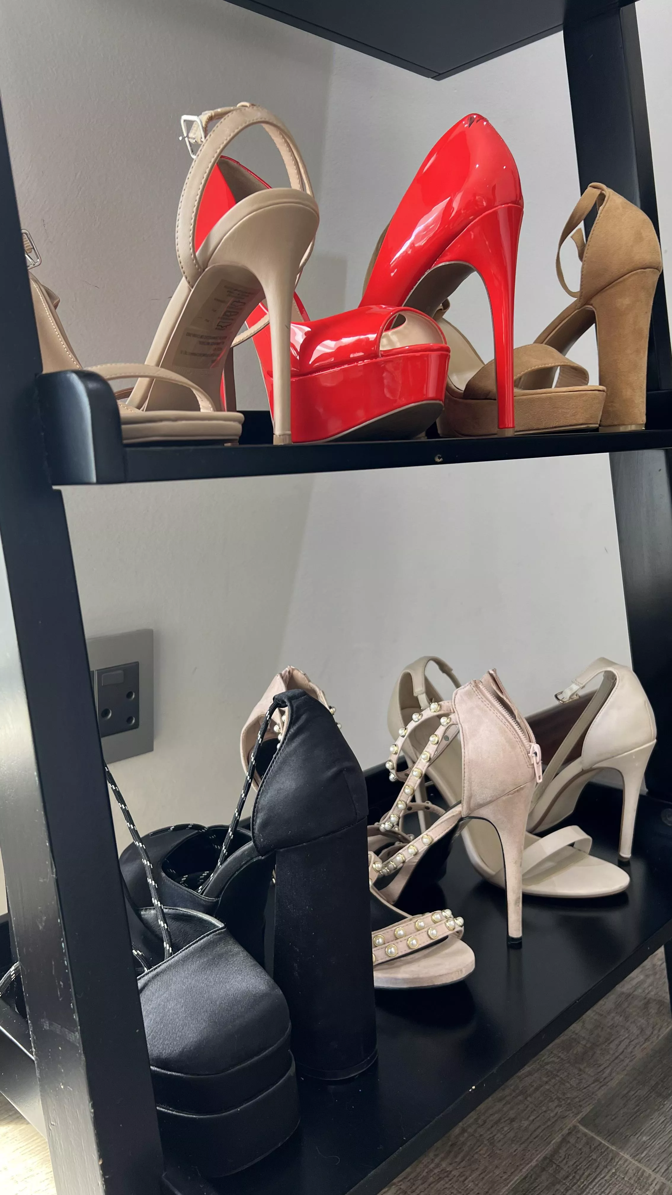 Kneel before my alter 👠🥵💕