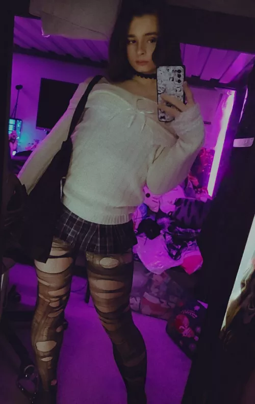 Lookin girly enough? 