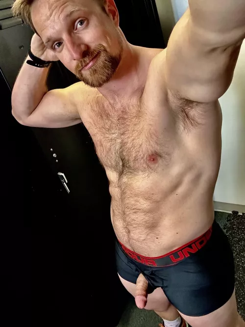 (M) Hard Body Soft Cock or soft body hard cock?