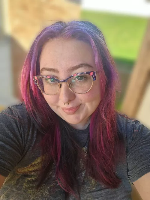 Messy hair but still feeling cute