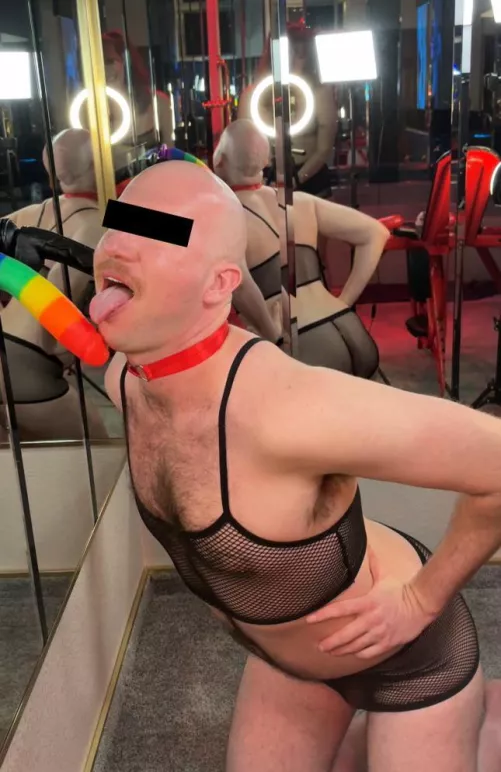 My Daddy dressed me up and took me to the sex hotel.