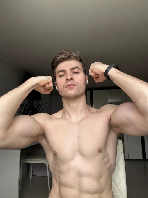 Not many into shaved armpits I guess 