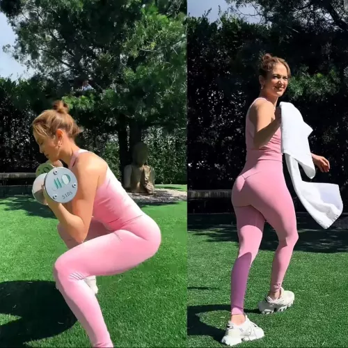 Pink looks good on her 