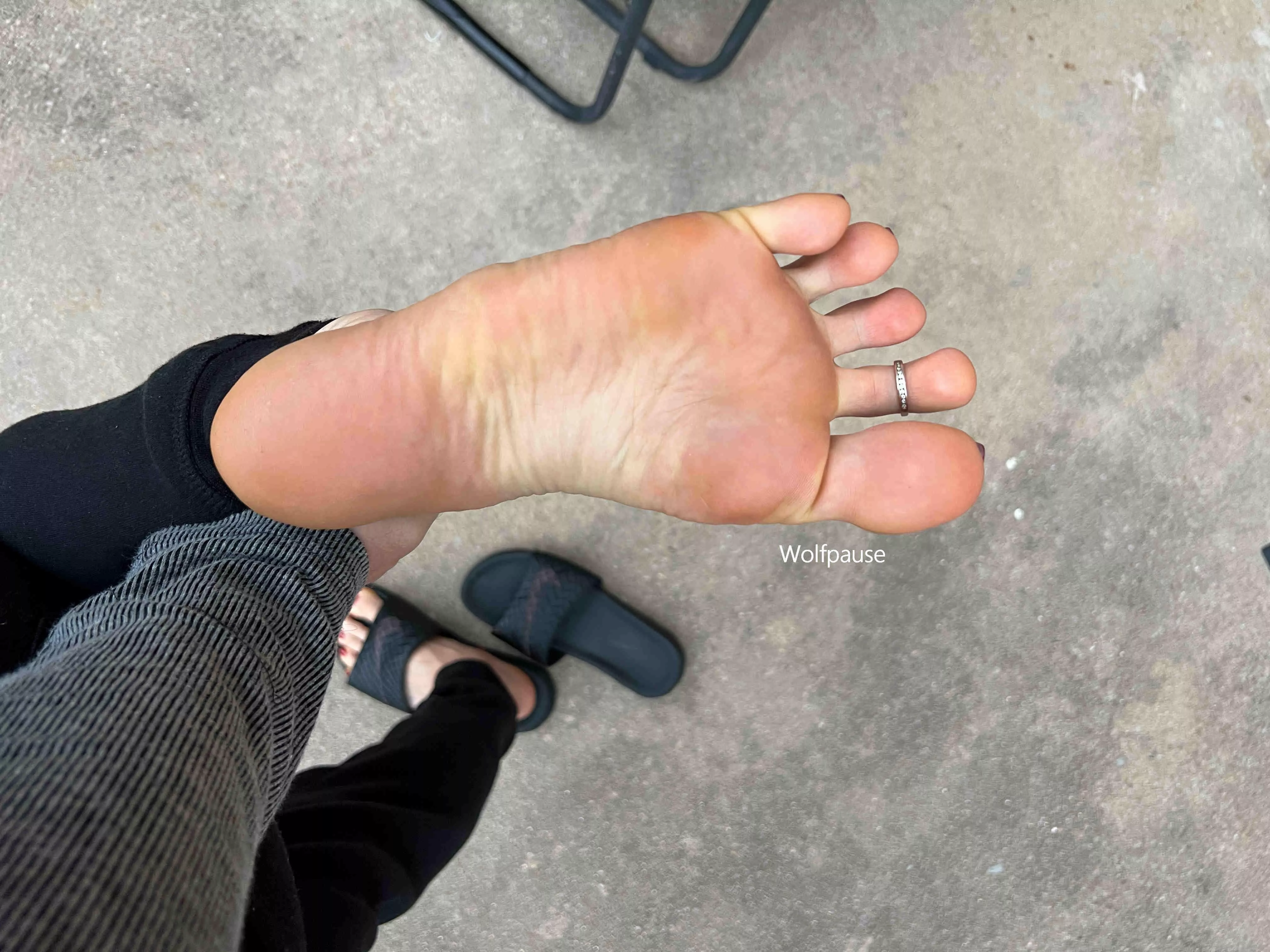 Proper way to hold this from the sub's position?