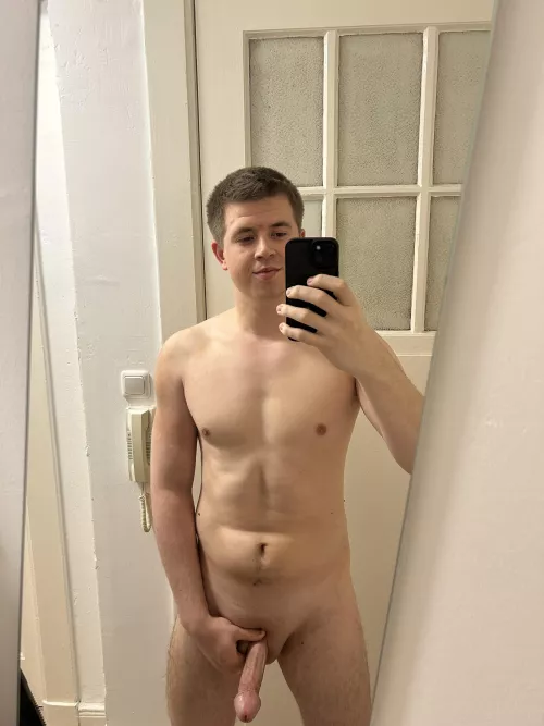 The shy guy from the gym isn‘t that shy at home!