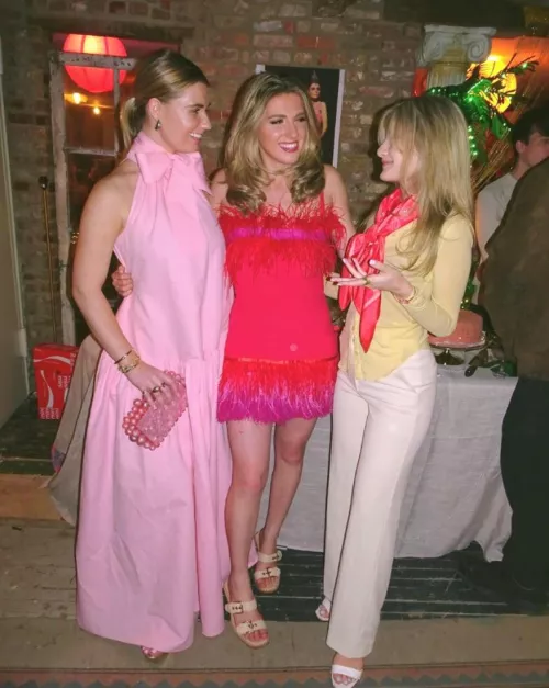 Three young classy friends💯🔥