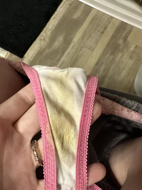 Who else loves mommy’s dirty panties