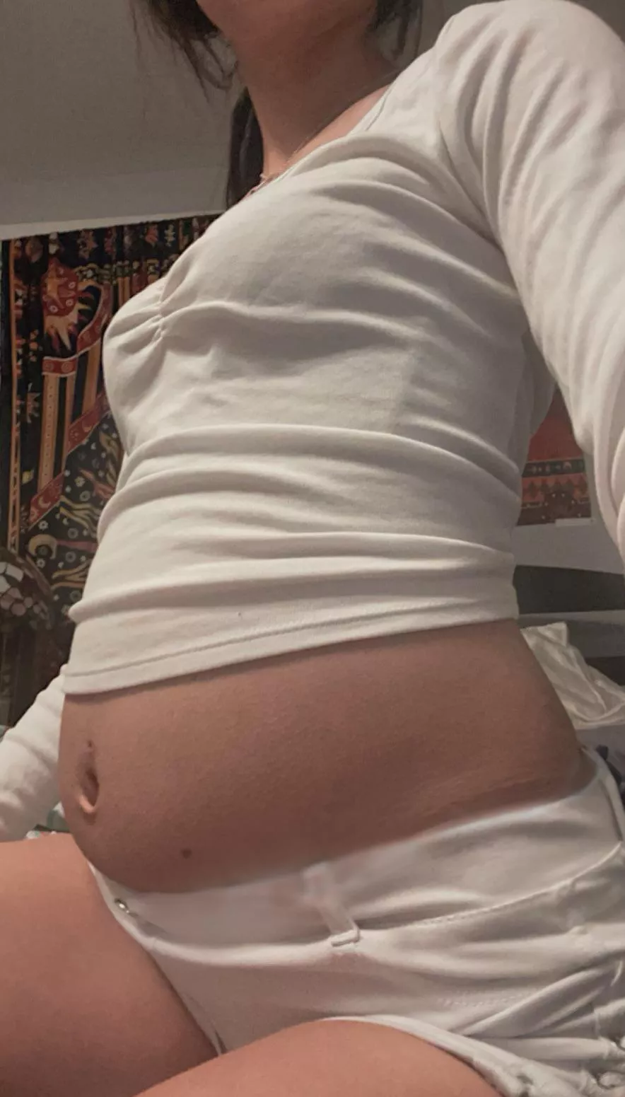 Wore this out today and my friends said I was getting kinda chubby 😣