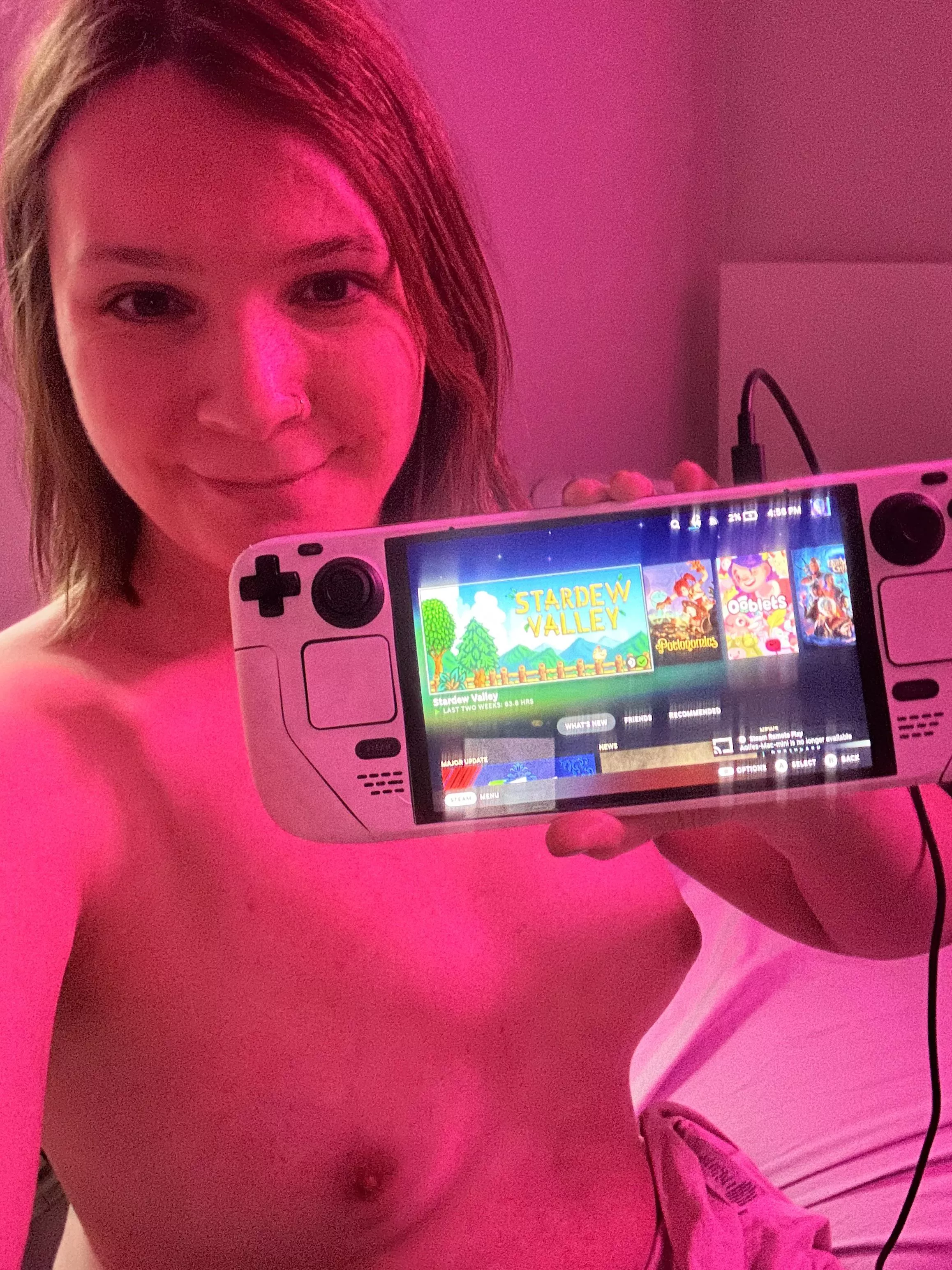 You gotta pick, steamdeck, or boobs 🤔