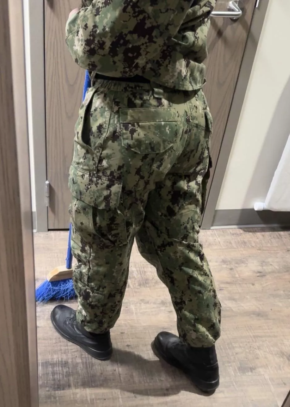 [22] horny during sweepers