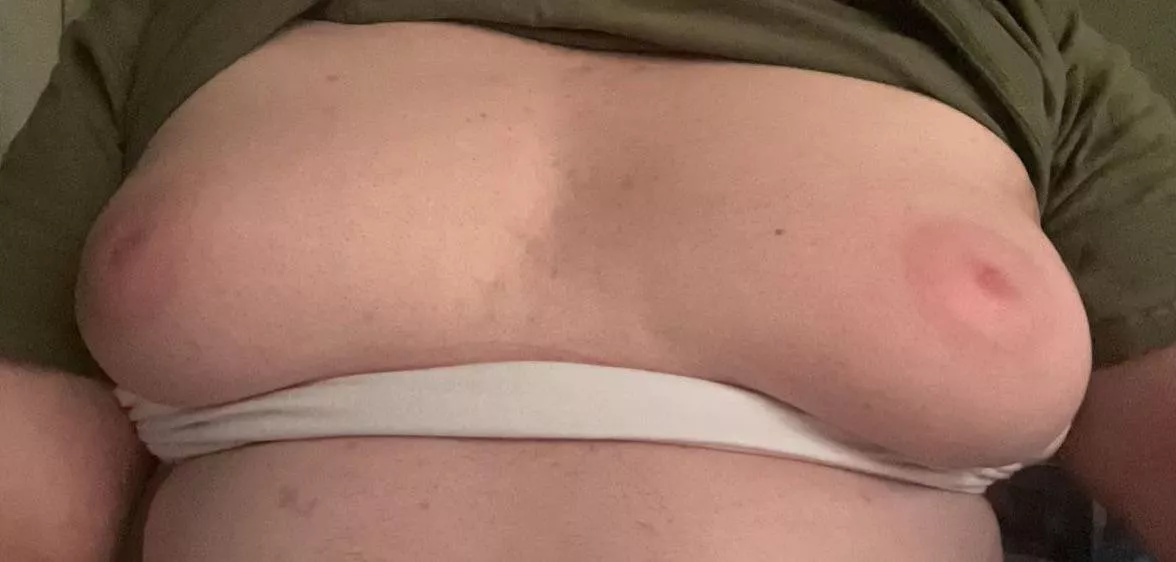 Anyone like guys that were on hrt for almost 2 years? 😅