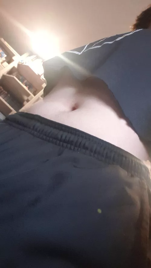 Can someone please grab that waist for me?:3