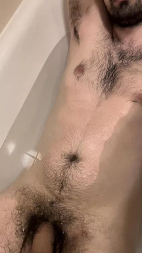 Do you like me hairy all over?😈 Dms open 💪🏼