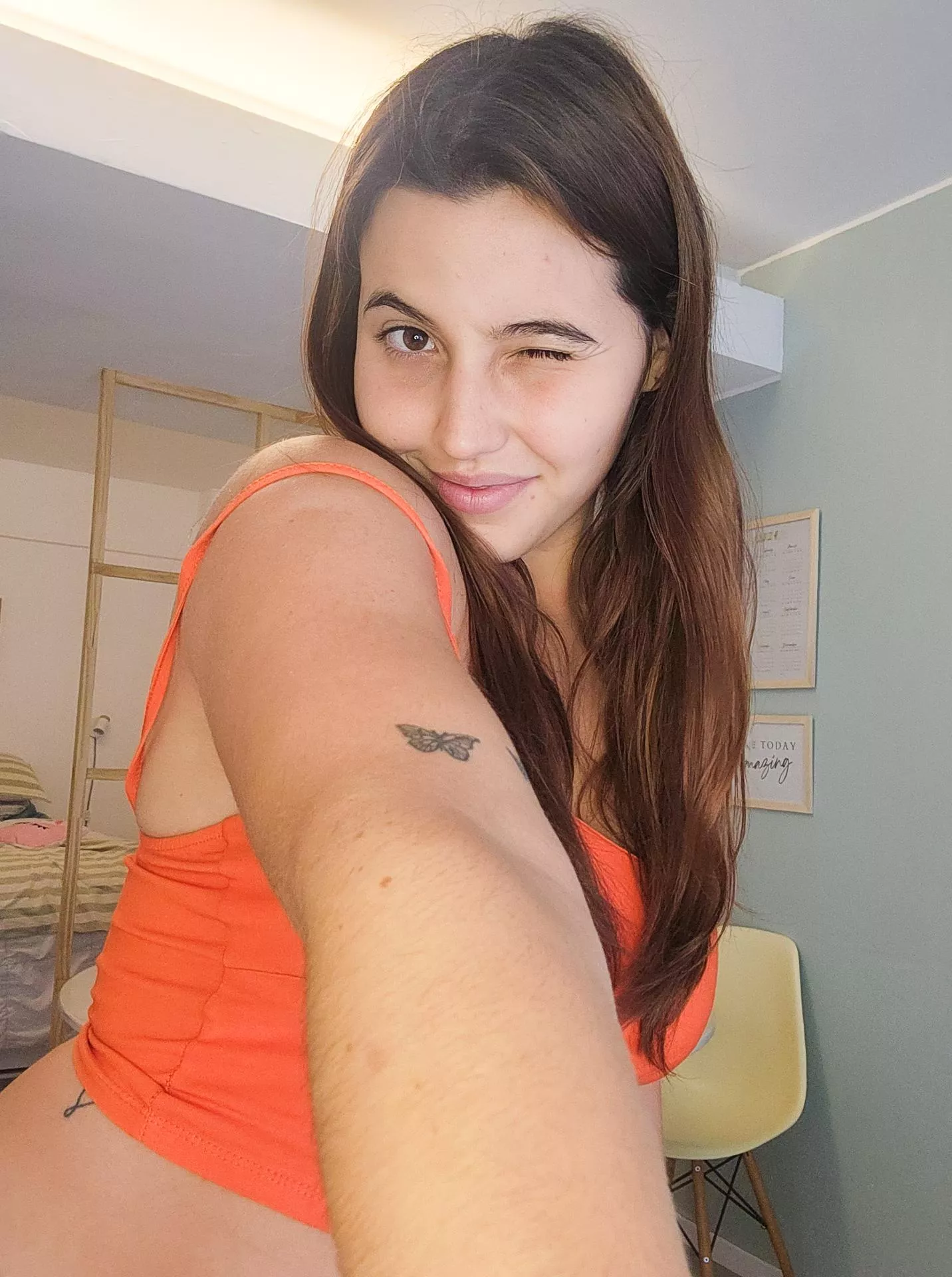 Finally warm enough to wear cute crops endlessly