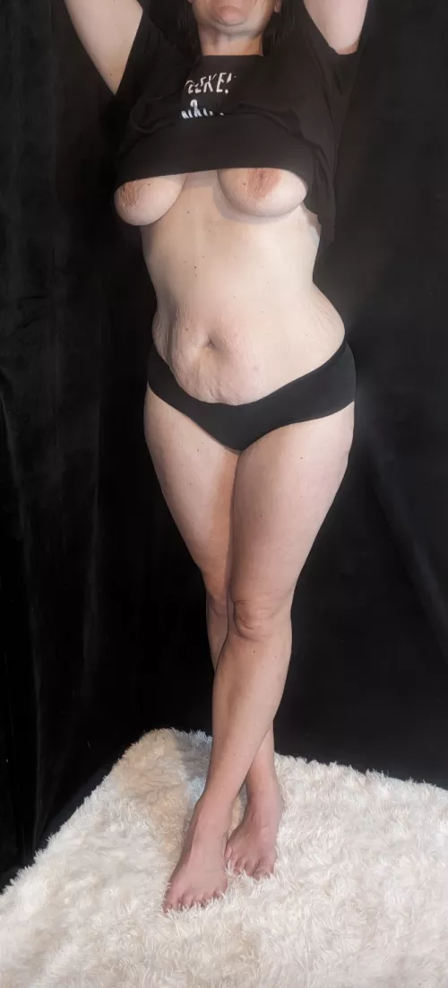 Fuck a bra, you just hold them up 