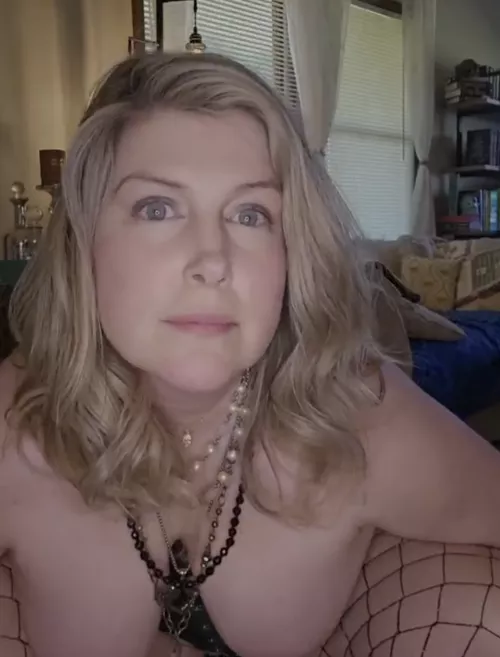 Go to bio and click those links! 😘