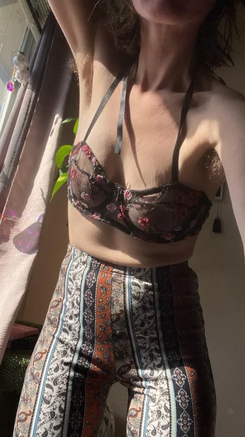 Hairy armpits are my favorite accessory