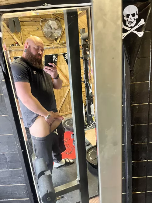 Hope everyone’s having a good week so far 😈