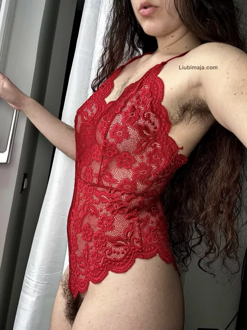 I hope you missed me and my hairy armpits 