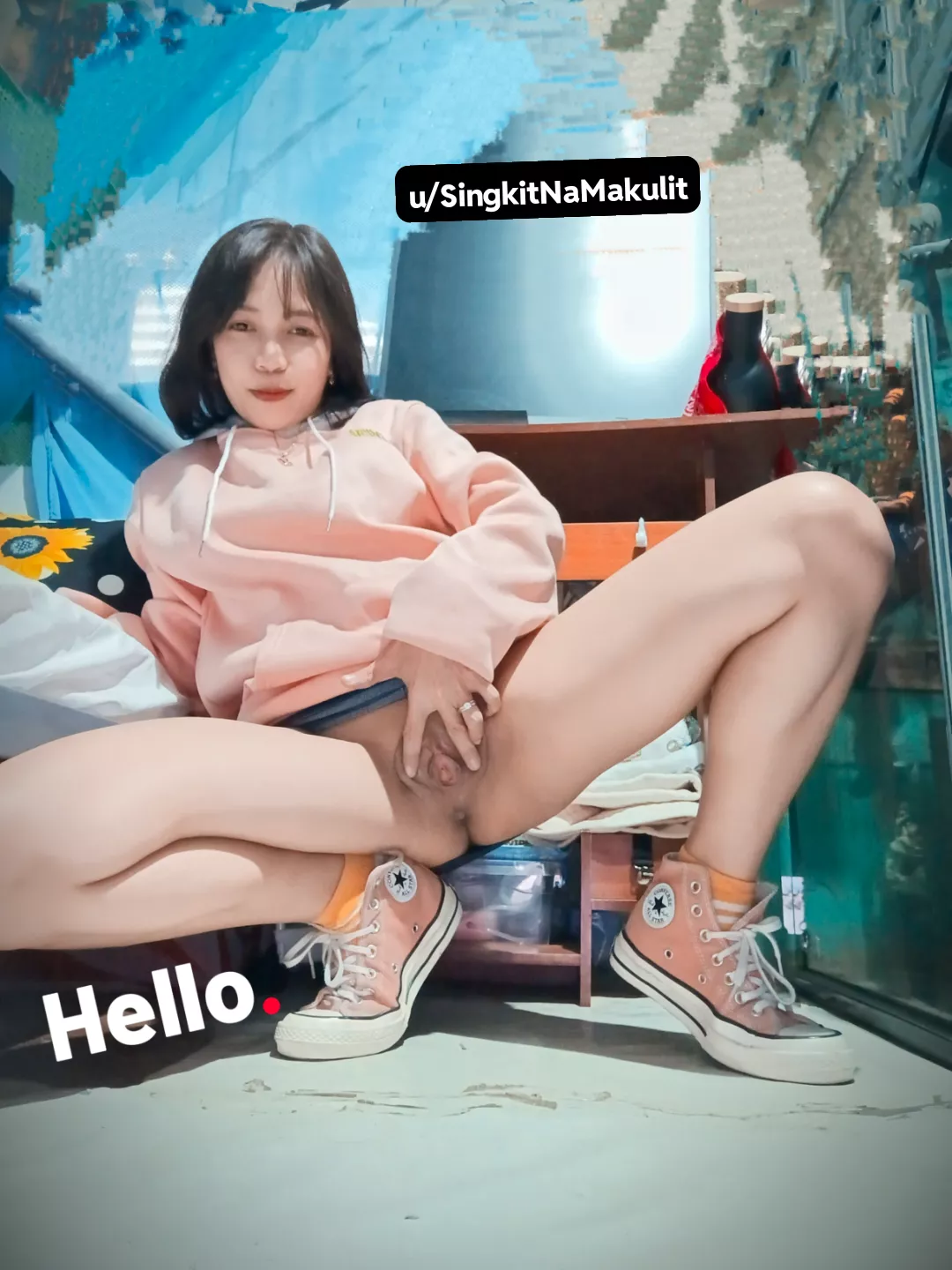 I like going to work with my miniskirt on going commando 😘🥰