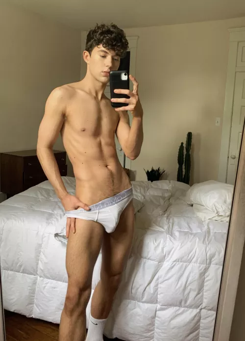 I wanna get more white briefs, what would you recommend? 