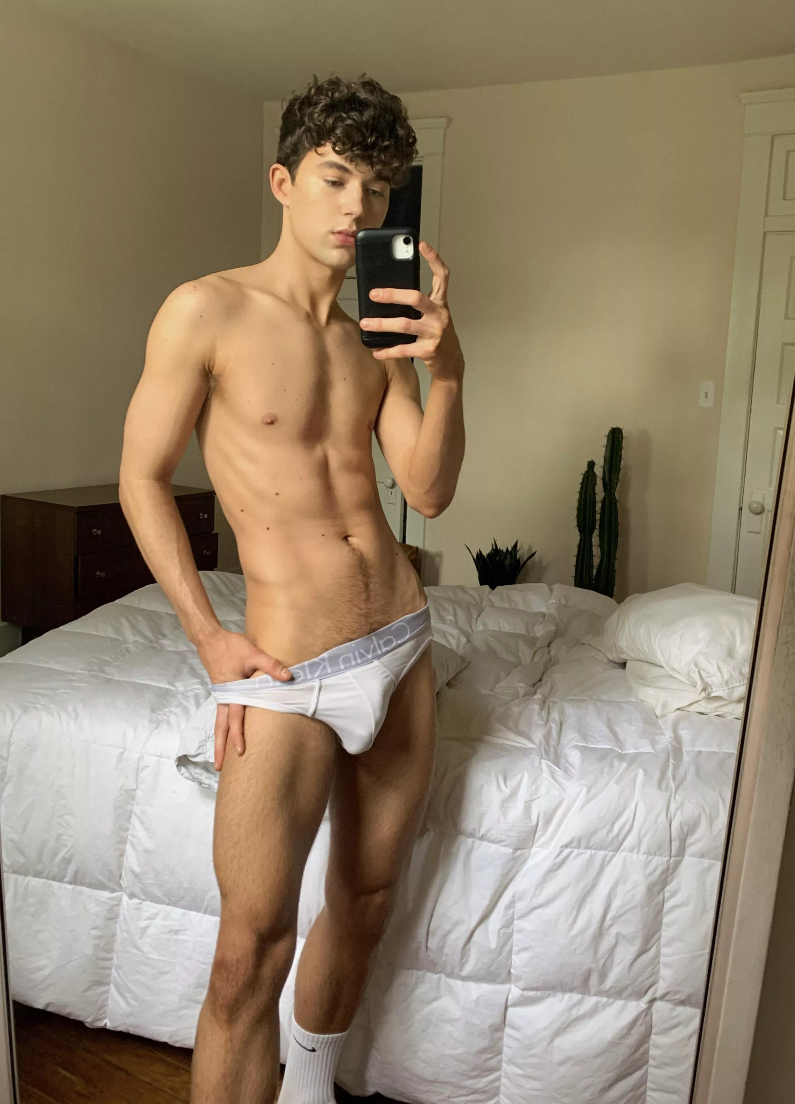 I wanna get more white briefs, what would you recommend? 