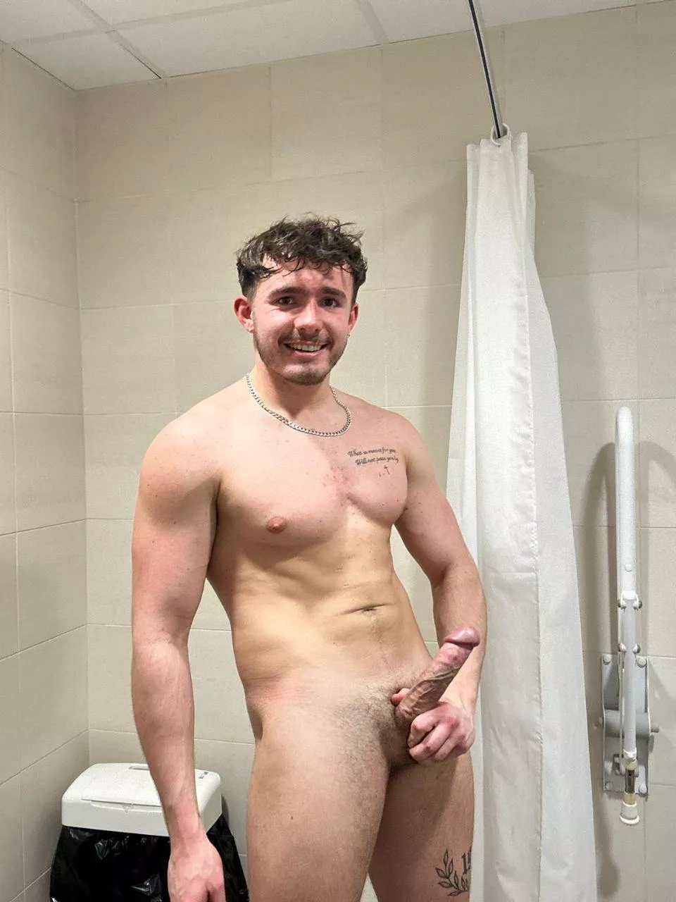 If we were roommates, is it okay if I walk around naked??