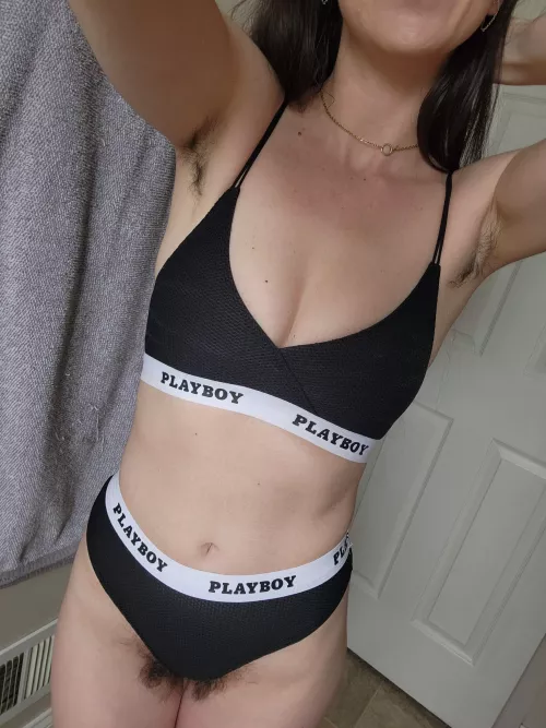 I'm gonna be in trouble for bikini season with this bush of mine 