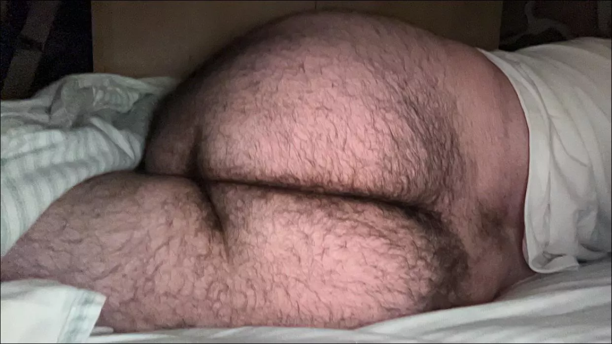 I’m having trouble falling asleep. Do you know a way to make someone tired? (20)