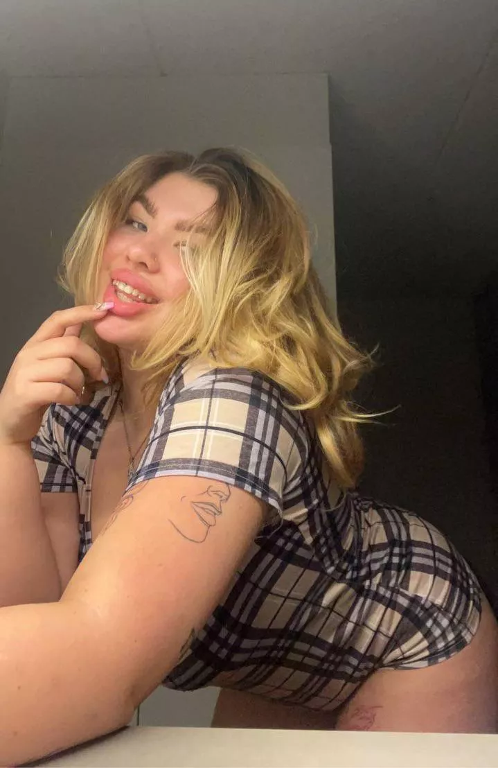 I'm letting you finish inside me!