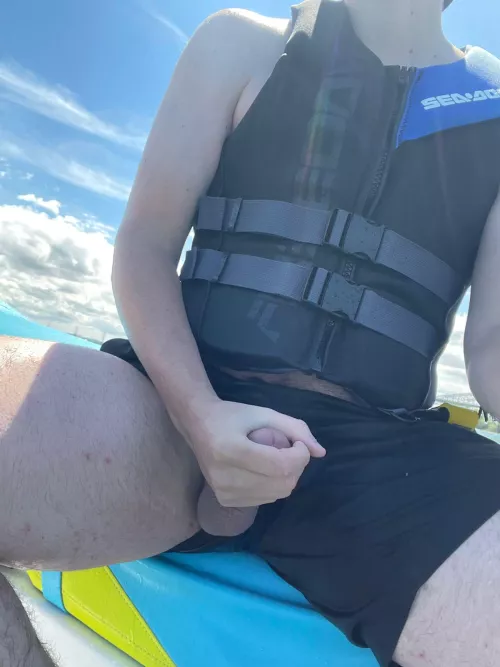 Looking at all the girls on the beach made me horny on the seadoo 😈💦