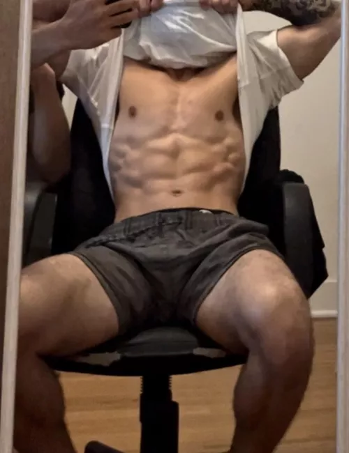 Looking to have a cutie sit on my lap 🥰 WARNING- I get hard SUPER quick, & my 8 inch devil WILL go straight up your asshole once hard!! I won’t let you get up either, I’ll keep you anally penetrated until you have a baby! 😈