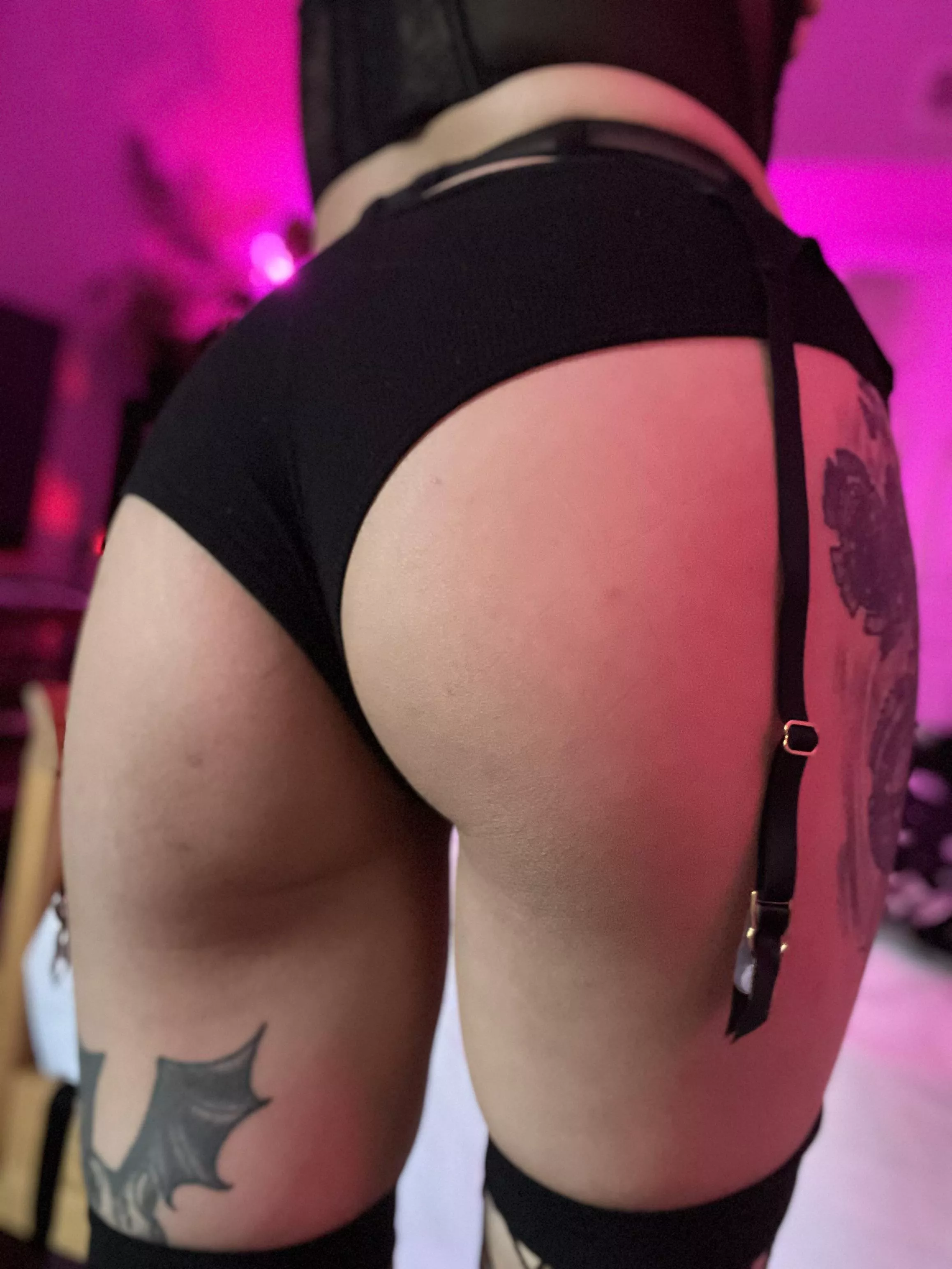 My lil asian ass is smackable and snackable ;)