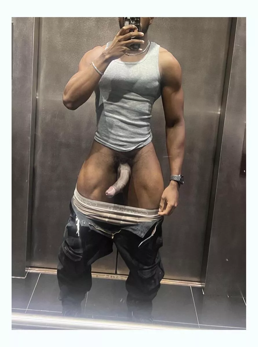 Pantx dropped in elevator what now ?