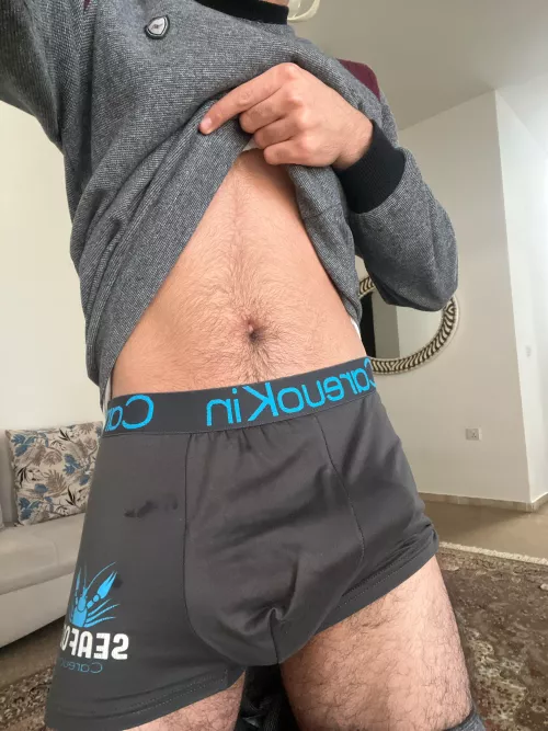 Showing enough? Or just barley visible?